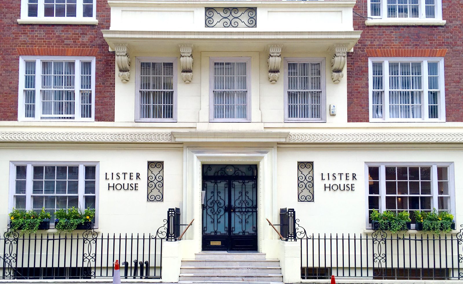 The entrance to Lister House on Wimpole Street, home of Clear Ear Clinic